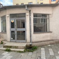 Lokal na sprzedaż