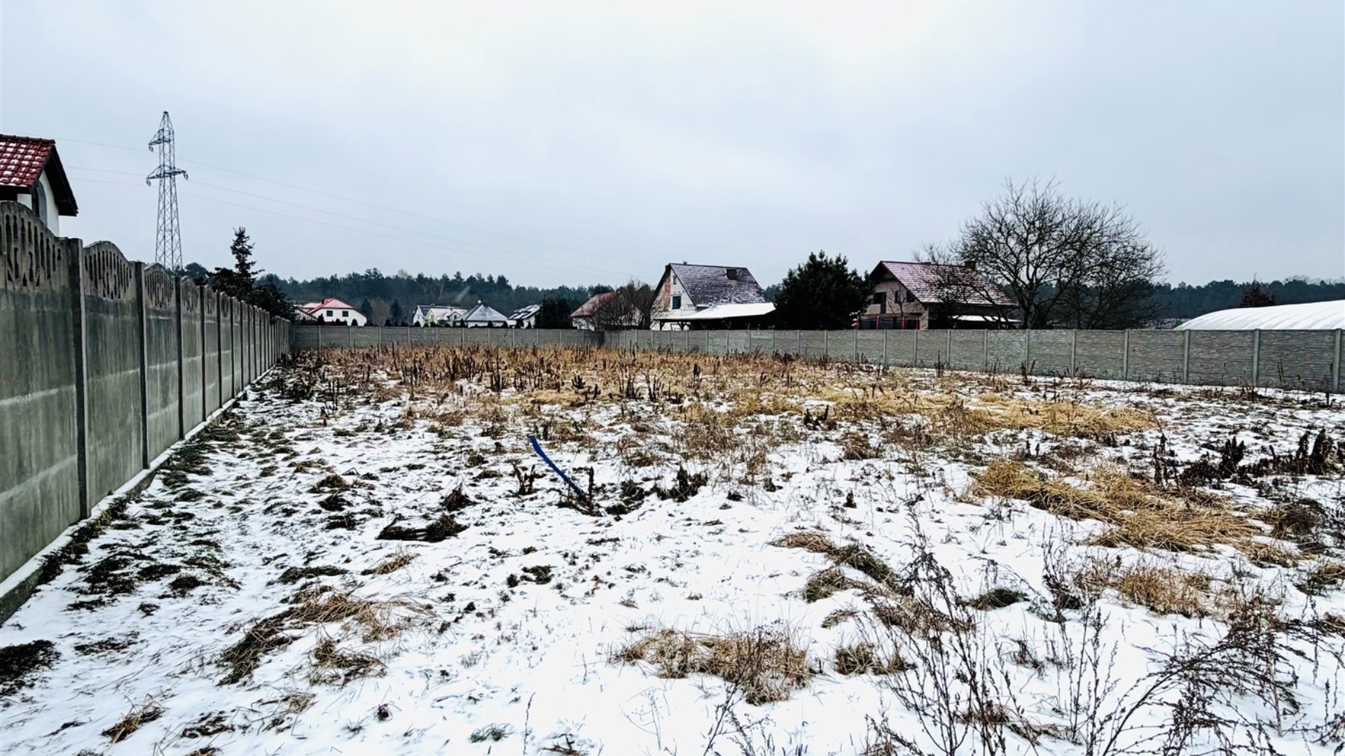 Działka na sprzedaż